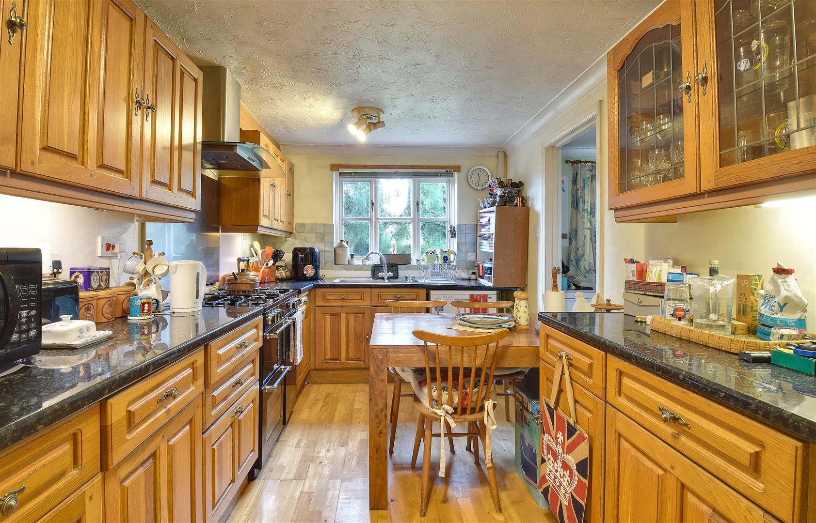 William Judge Close, Tenterden Rush, Witt & Wilson